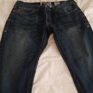 Ariat 34-32 jeans